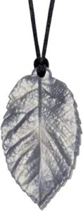 Munchables Chewable Leaf Pendant B0738YHCTY